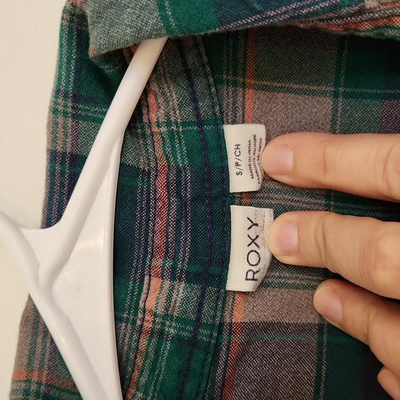 Vintage Roxy button up - Picture 3 of 3